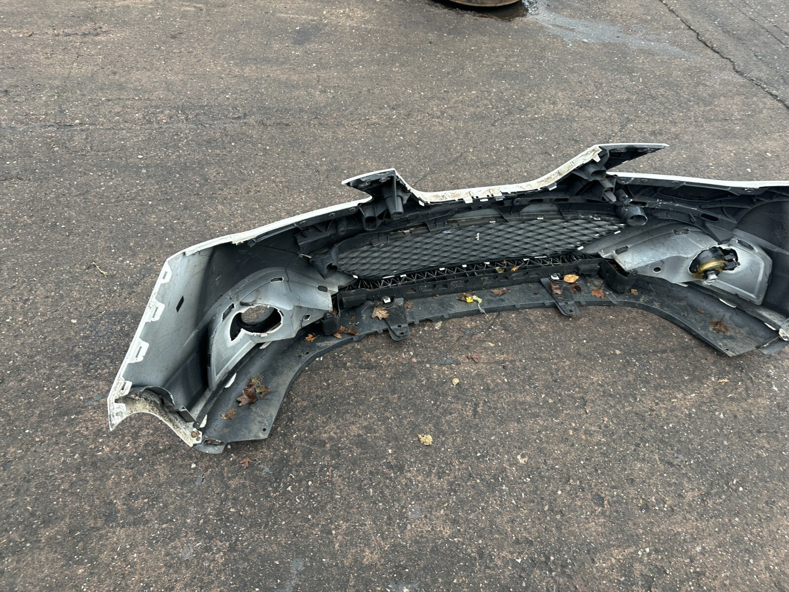 2012 SEAT IBIZA MK4 FRONT BUMPER WHITE PRE FACELIFT 6J0807221 A