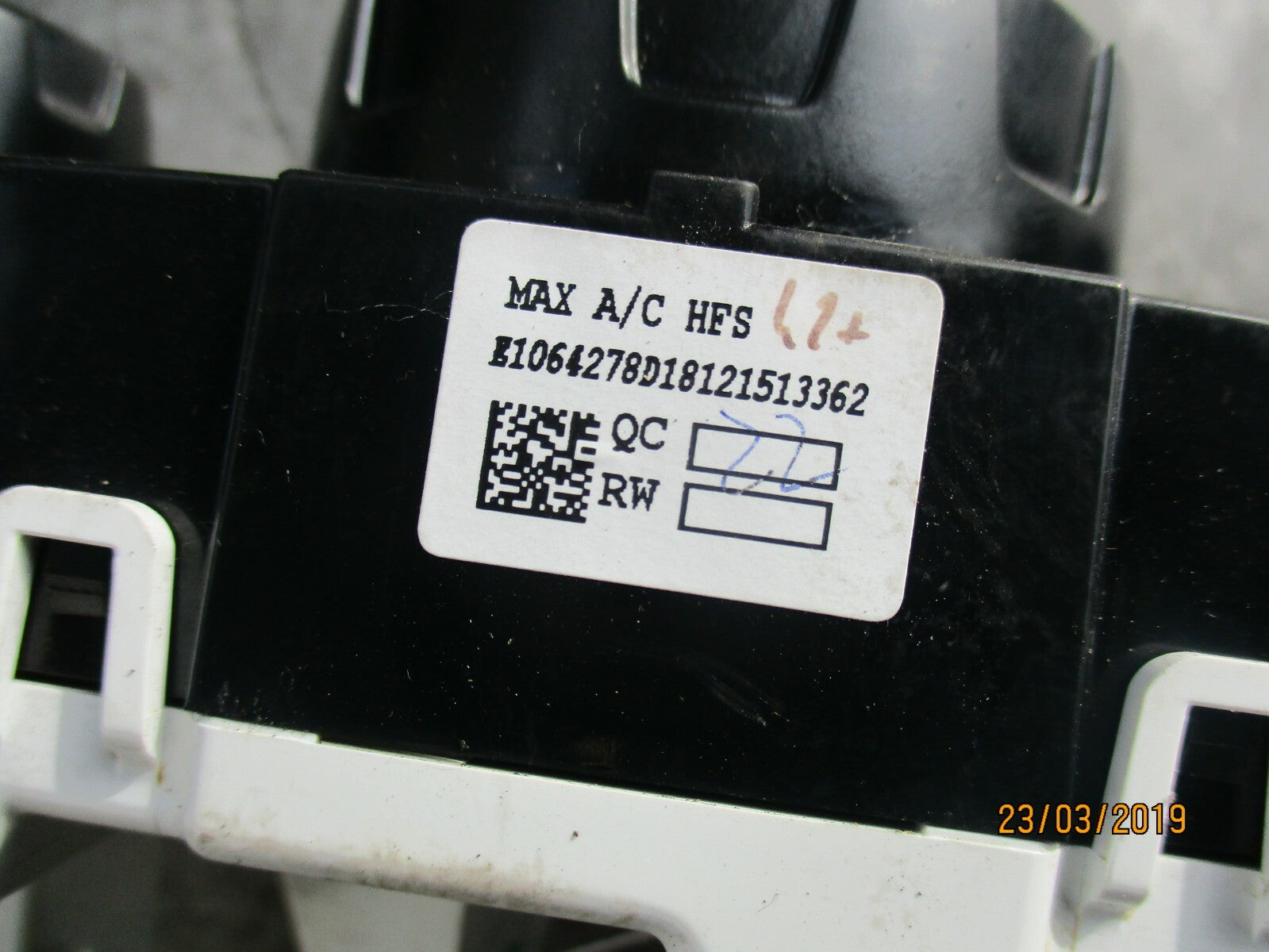 FORD FIESTA MK7 HEATER AC AIR CON CLIMATE CONTROL PANEL C1B119980BE