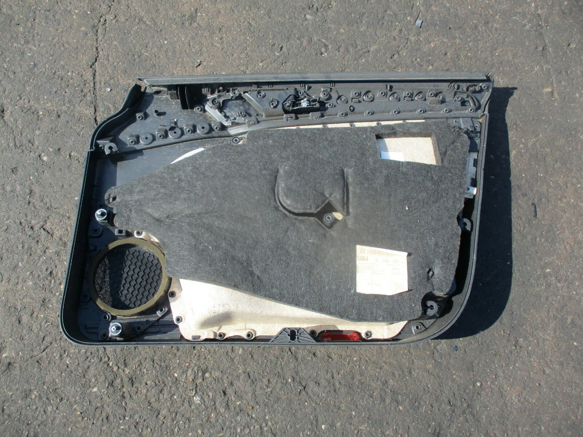VW VOLKSWAGEN GOLF MK7 NSF PASSENGER SIDE FRONT DOOR CARD 5G4867011BR