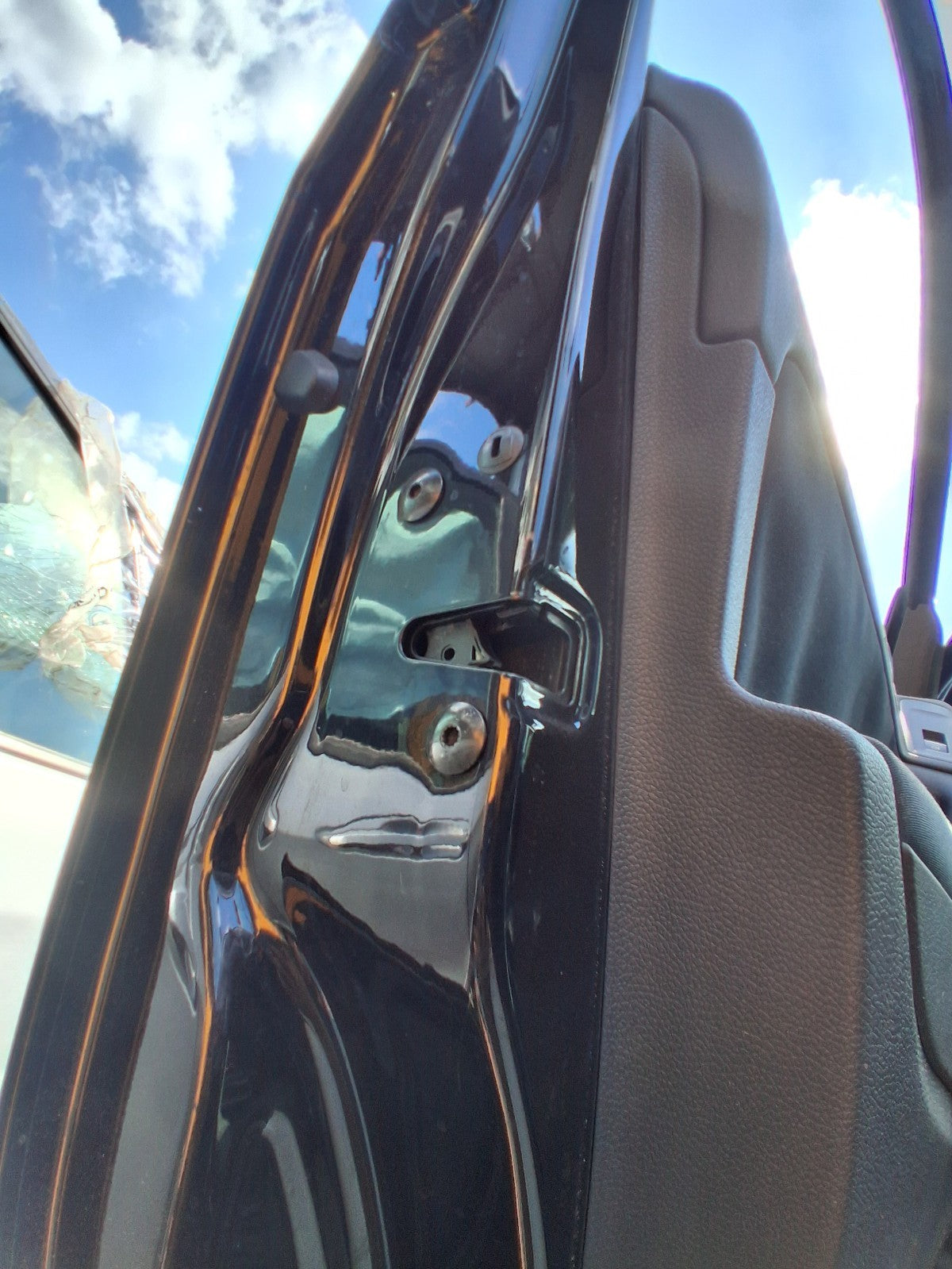 2012 VW VOLKSWAGEN GOLF MK6 NSF PASSENGER SIDE FRONT DOOR LOCK MECHANISM