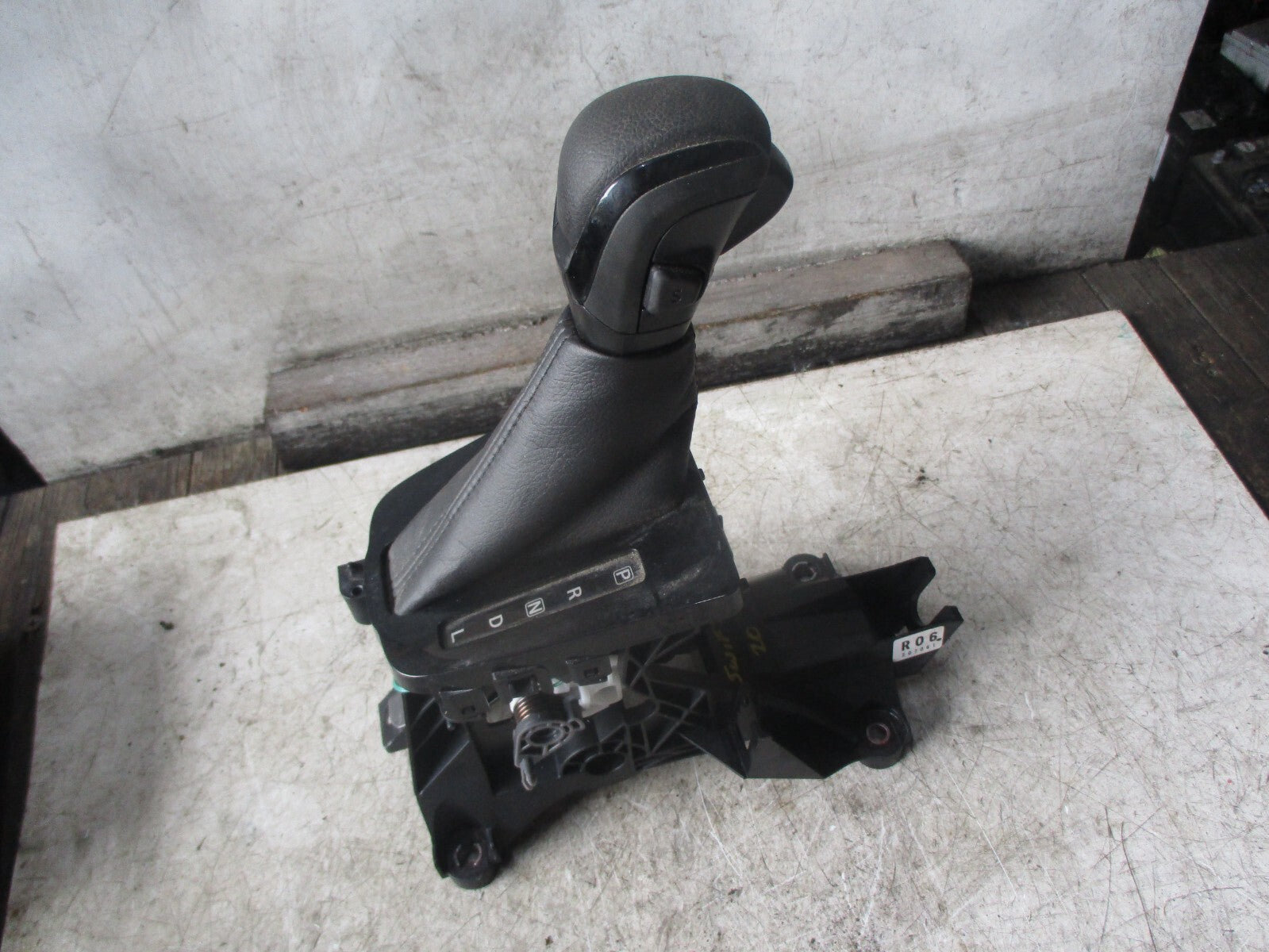 SUZUKI SWIFT MK4 A2L 2020 AUTO AUTOMATIC GEARSTICK GEARSHIFTER