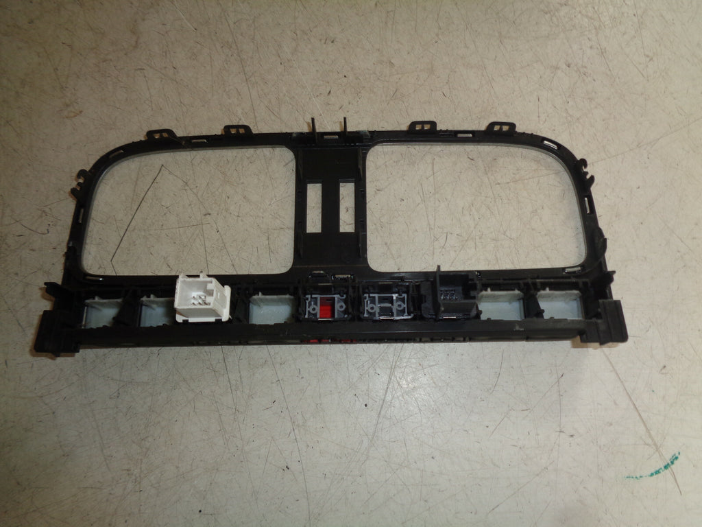 VW VOLKSWAGEN POLO 6R 2016 DOOR WARNING HAZARD SWITCH
