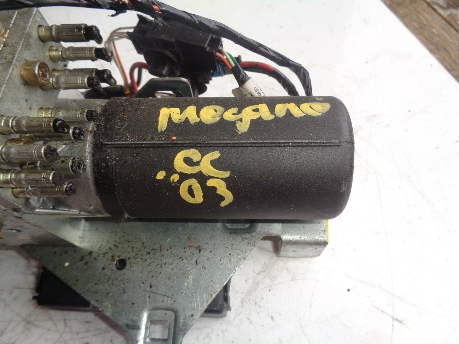 RENAULT MEGANE MK2 CC 2005 ROOF CONTROL UNIT 8200149739