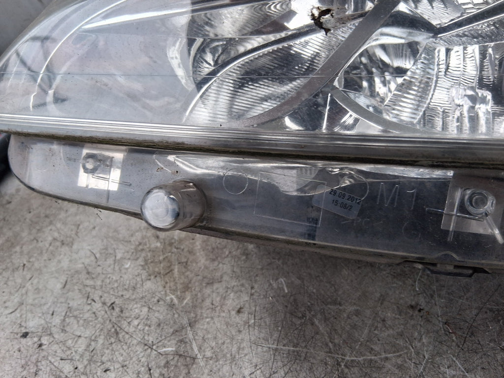 2012 PEUGEOT 208 NSF PASSENGER SIDE FRONT LEFT HEADLIGHT 9802221980