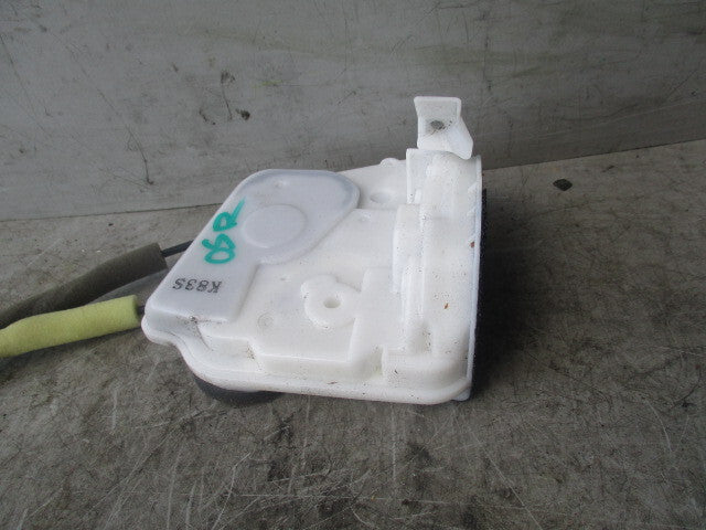2019 MAJDA 2 1.5 PETROL DRIVER SIDE REAR DOOR LOCK WITH HANDLE