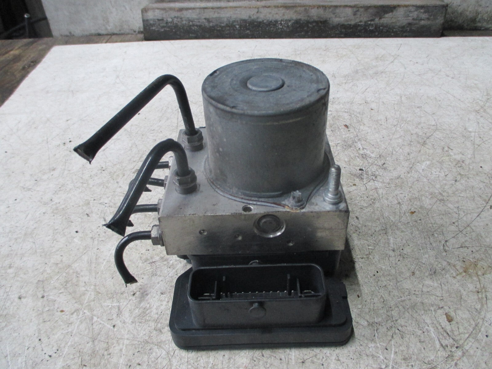 AUDI A1 2015 ABS PUMP AND MODULATOR 6C0907379L