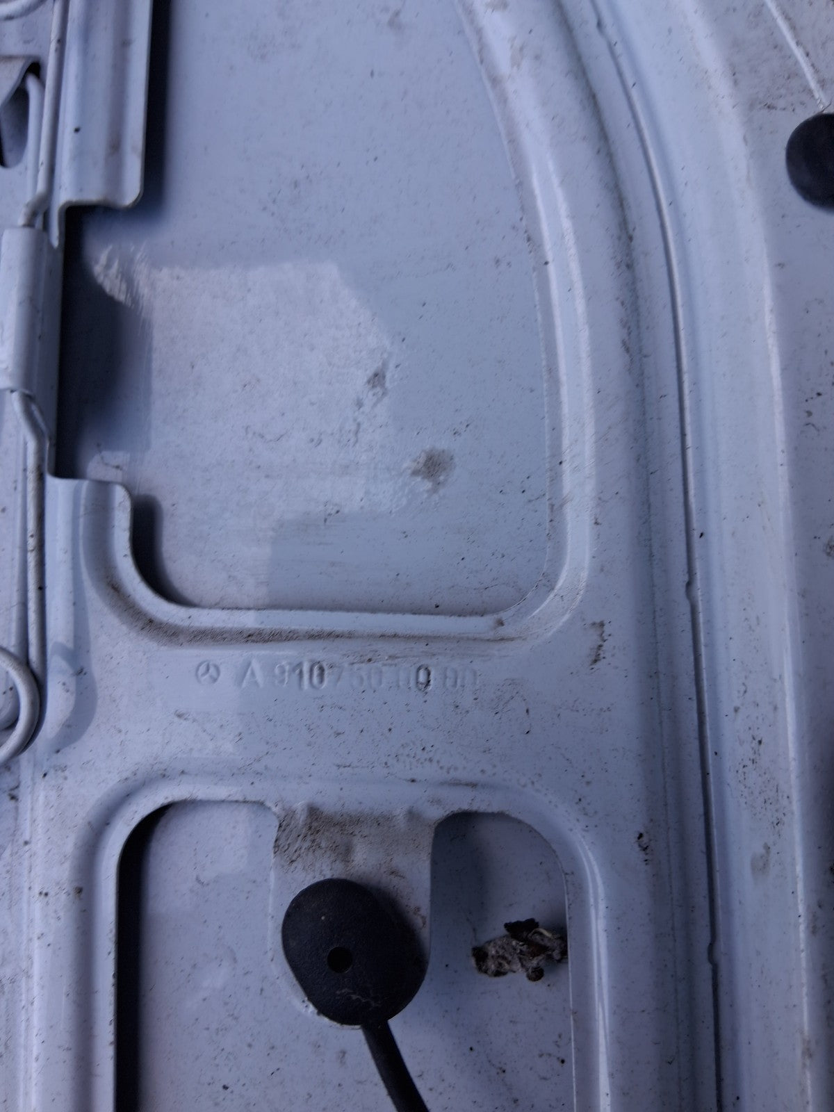 2024 MERCEDES SPRINTER FUEL FILLER CAP COVER FLAP DOOR A9107500000