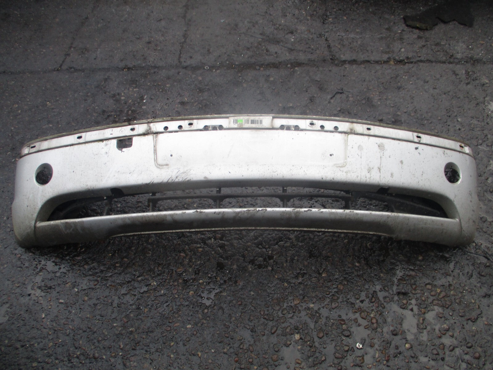 BMW 3 SERIES E46 2002 FRONT COMPLETE BUMPER SILVER
