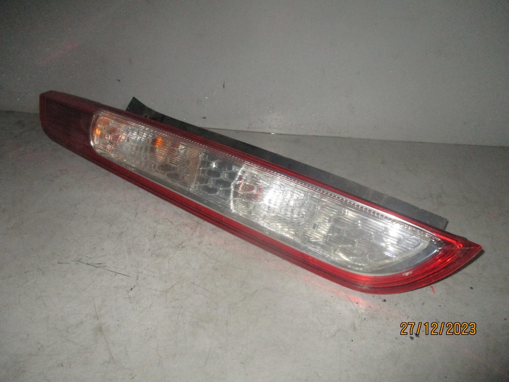 FORD FOCUS MK2 2010 FACELIFT NSR PASSENGER SIDE REAR TAIL LIGHT TAIL LAMP