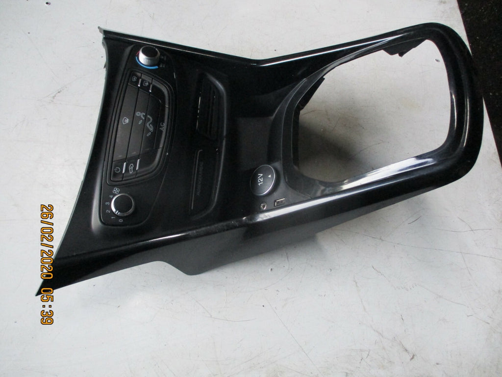 FORD B MAX 2017 HEATER CLIMATE CONTROL SWITCH PANEL SURROUND TRIM AV1T-19980-BL