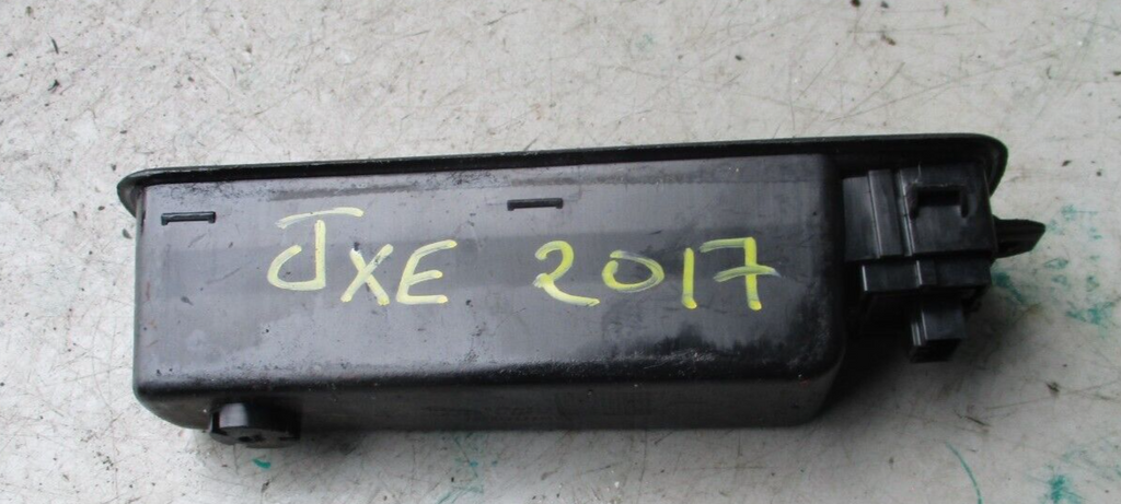 2017 JAGUAR XE CONSOLE DOOR LOCK HAZARD SWITCH GX7322634-AWW