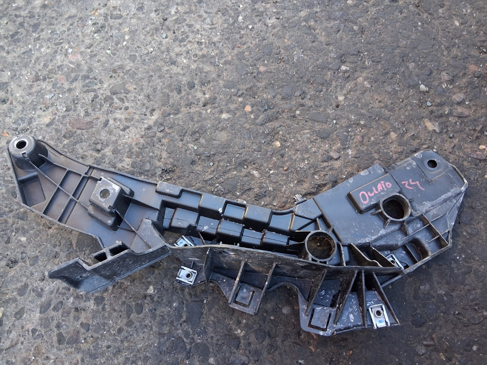 2024 FIAT DUCATO MK3 FACELIFT NSF PASSENGER SIDE HEADLIGHT BRACKET 1391283080