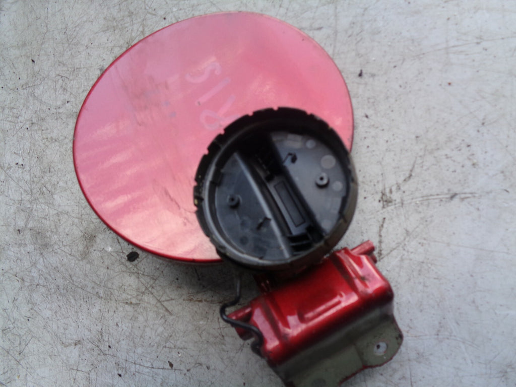 TOYOTA YARIS MK3 2013 FUEL FILLER FLAP COVER CAP