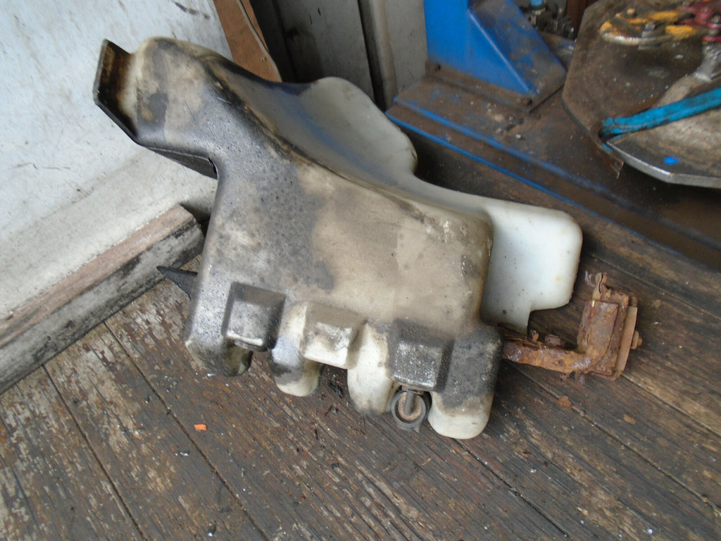 RANGEROVER P38 1998 FRONT WINDSCREEN WASHER WATER BOTTLE