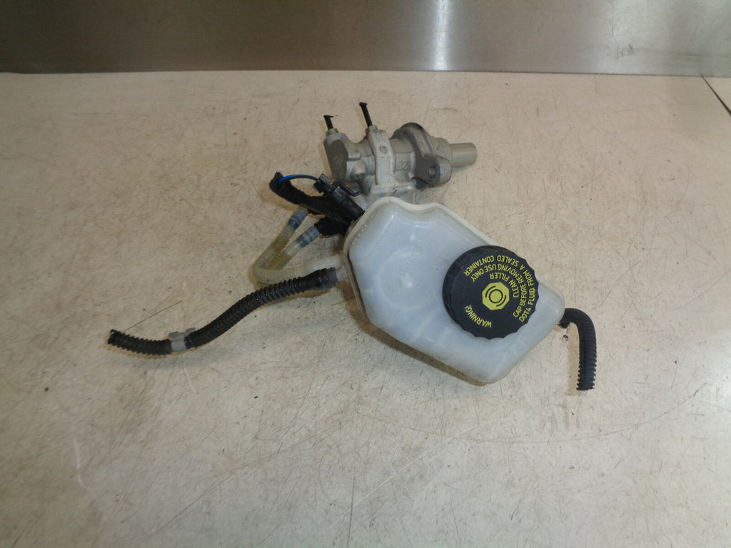 VAUXHALL CORSA D 2013 BRAKE MASTER CYLINDER RESERVOIR