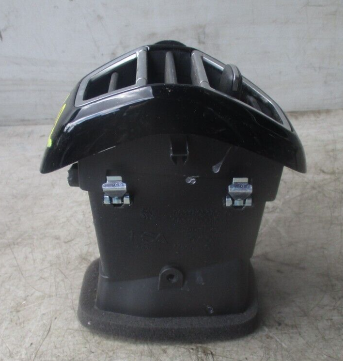 2020 CITROEN C4 MK3 AIR VENT 9831805680
