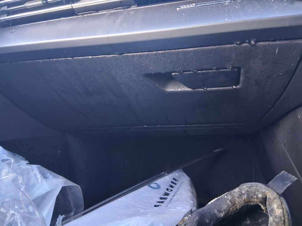 2025 AUDI A3 8Y HATCHBACK FRONT DASHBOARD GLOVE BOX STORAGE COMPARTMENT
