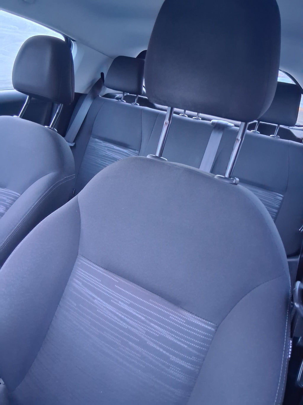 2014 PEUGEOT 208 NSF PASSENGER SIDE FRONT LEFT COMPLETE FABRIC SEAT
