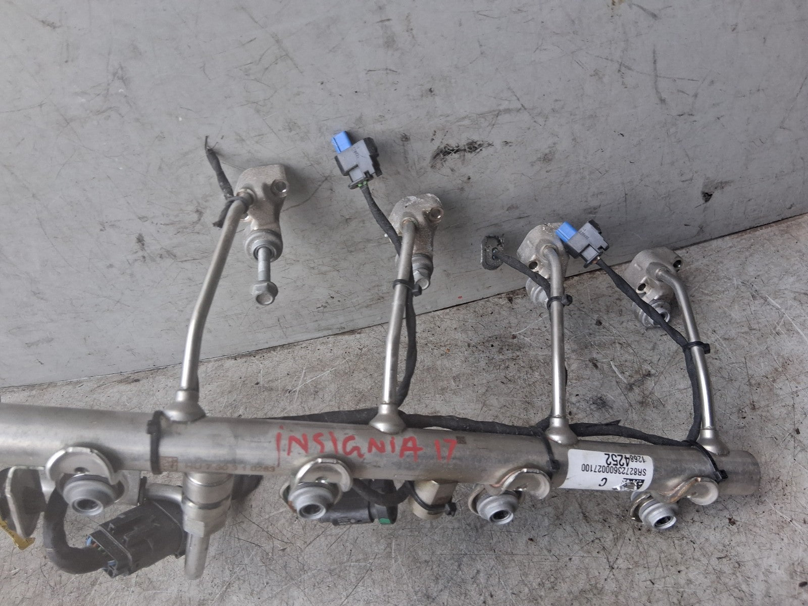 VAUXHALL INSIGNIA B 2017 MK2 FUEL INJECTION RAIL 12684252
