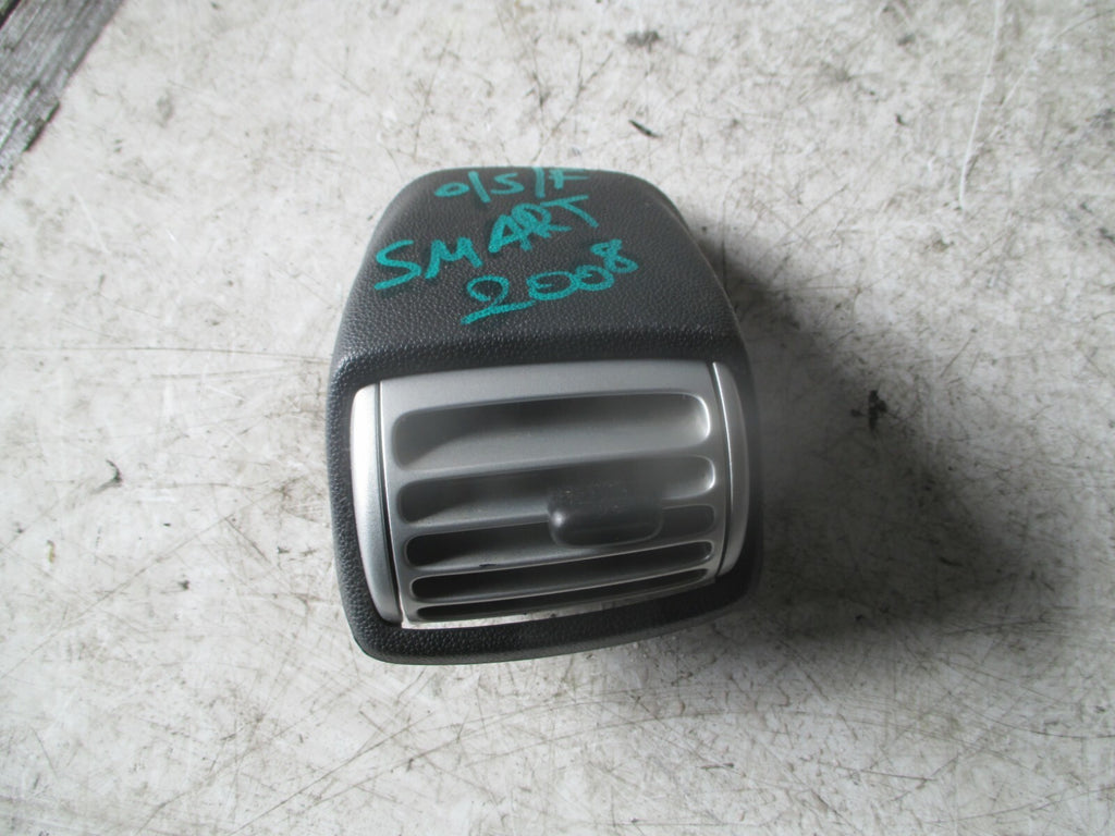 SMART FORTWO 2008 MK2 OSF FRONT DRIVER SIDE AIR VENT A4518300154