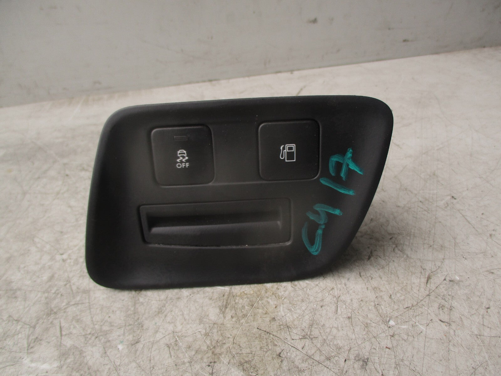 2017 CITROEN C4 MK2 1.6 DIESEL ESP TOGGLE FUEL CAP RELEASE SWITCH 9670241577
