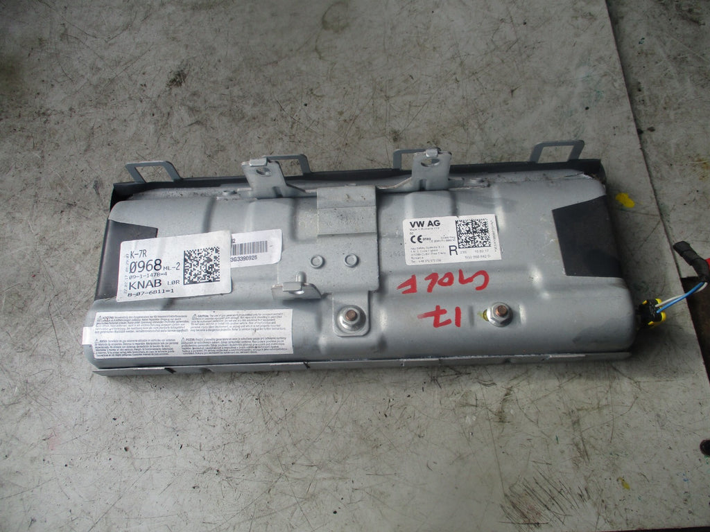 2017 VOLKSWAGEN GOLF KNEE BAG 5G2880842D