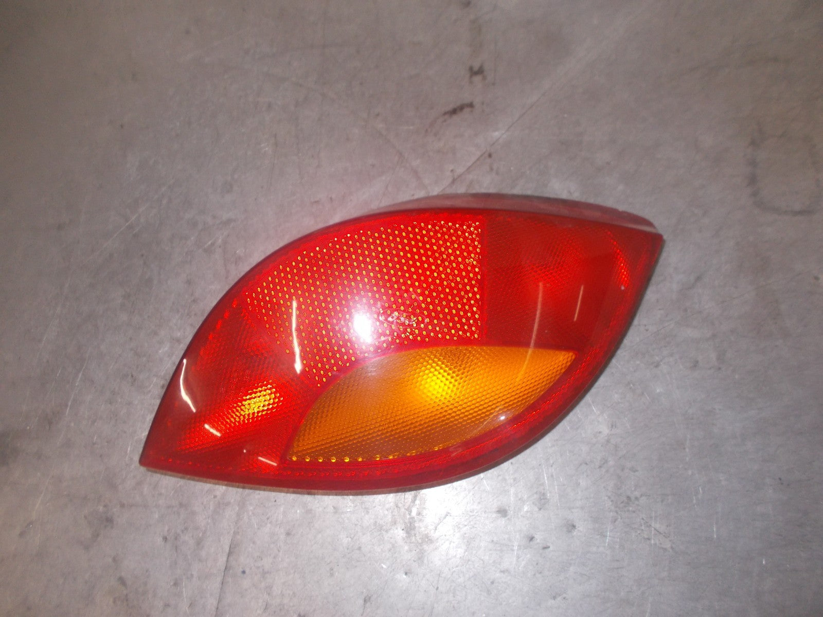 FORD KA MK1 OSR DRIVER SIDE REAR TAIL LIGHT 97KG13N004