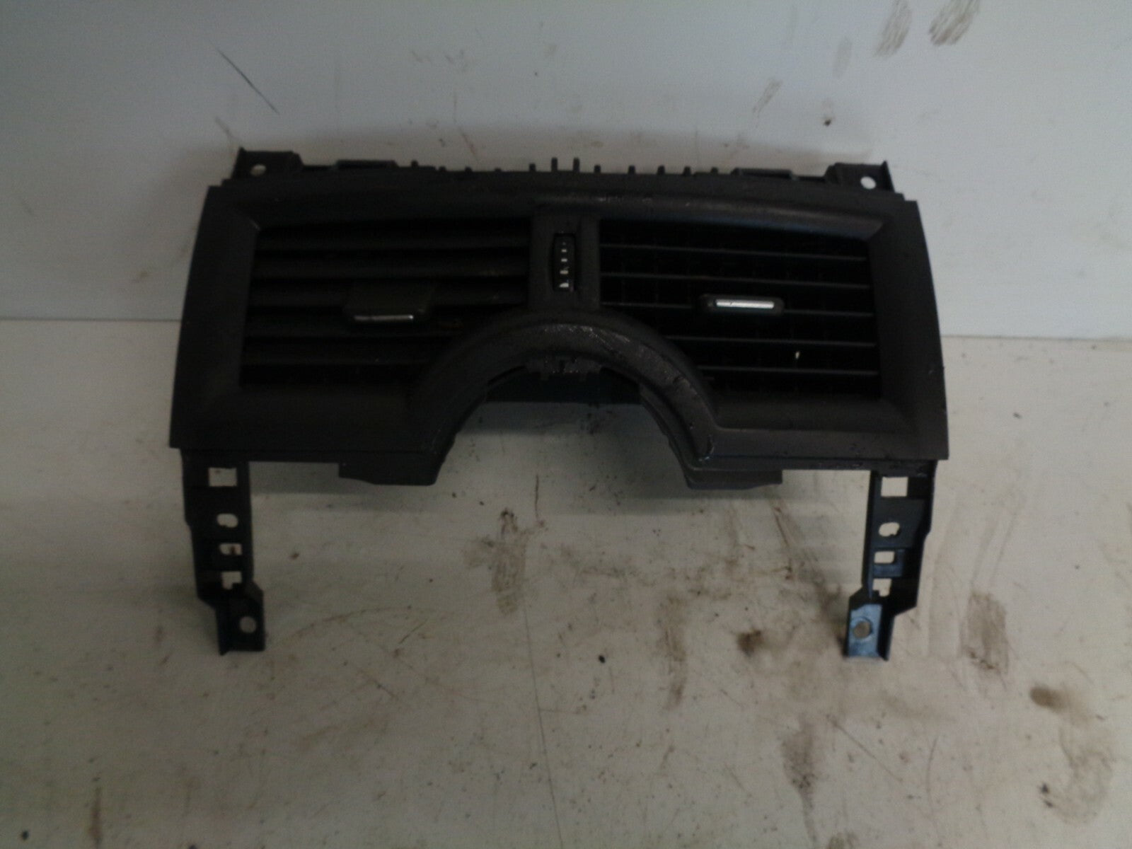 RENAULT MEGANE MK2 2008 1.4 CENTRE AIRVENT