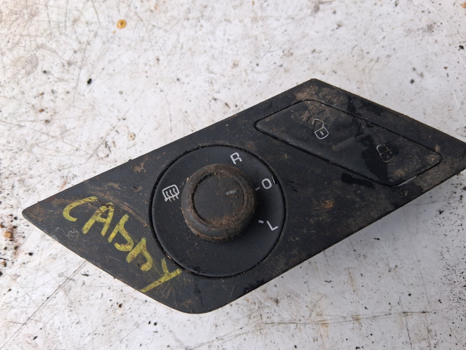 2012 VW VOLKSWAGEN CADDY 2K WING MIRROR CONTROL SWITCH PANEL 01530248