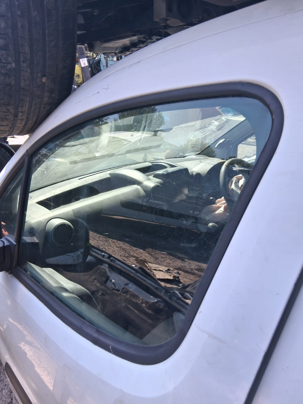 2015 PEUGEOT PARTNER MK2 NSF PASSENGER SIDE FRONT LEFT WINDOW GLASS