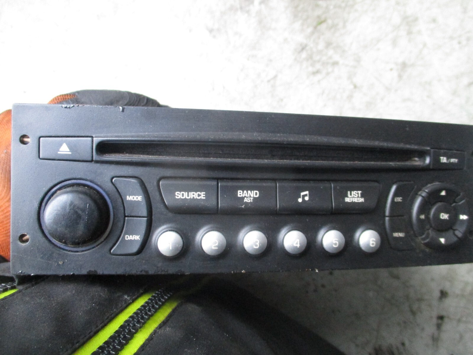 2007 PEUGEOT EXPERT MK2 CD RADIO MEDIA PLAYER UNIT 96643697XT