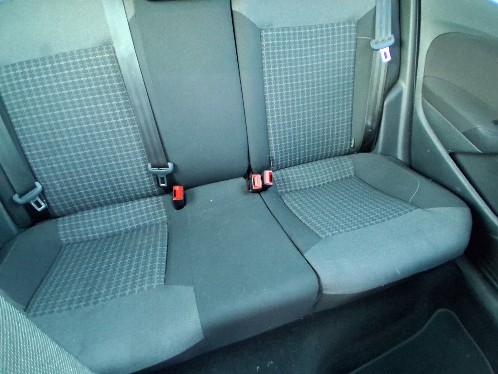 2017 VW VOLKSWAGEN POLO MK5 REAR SEAT CENTER CONSOLE BENCH SEAT COMPLETE