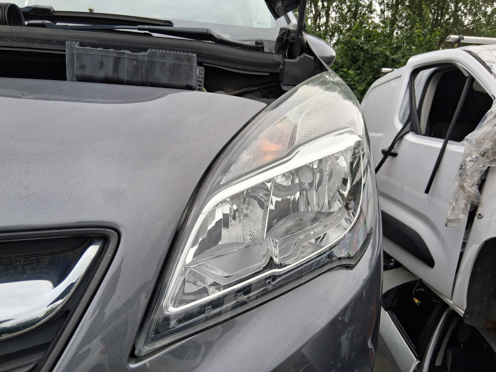 2017 VAUXHALL MERIVA B MK2 NSF PASSENGER SIDE FRONT LEFT HEADLIGHT 13372321