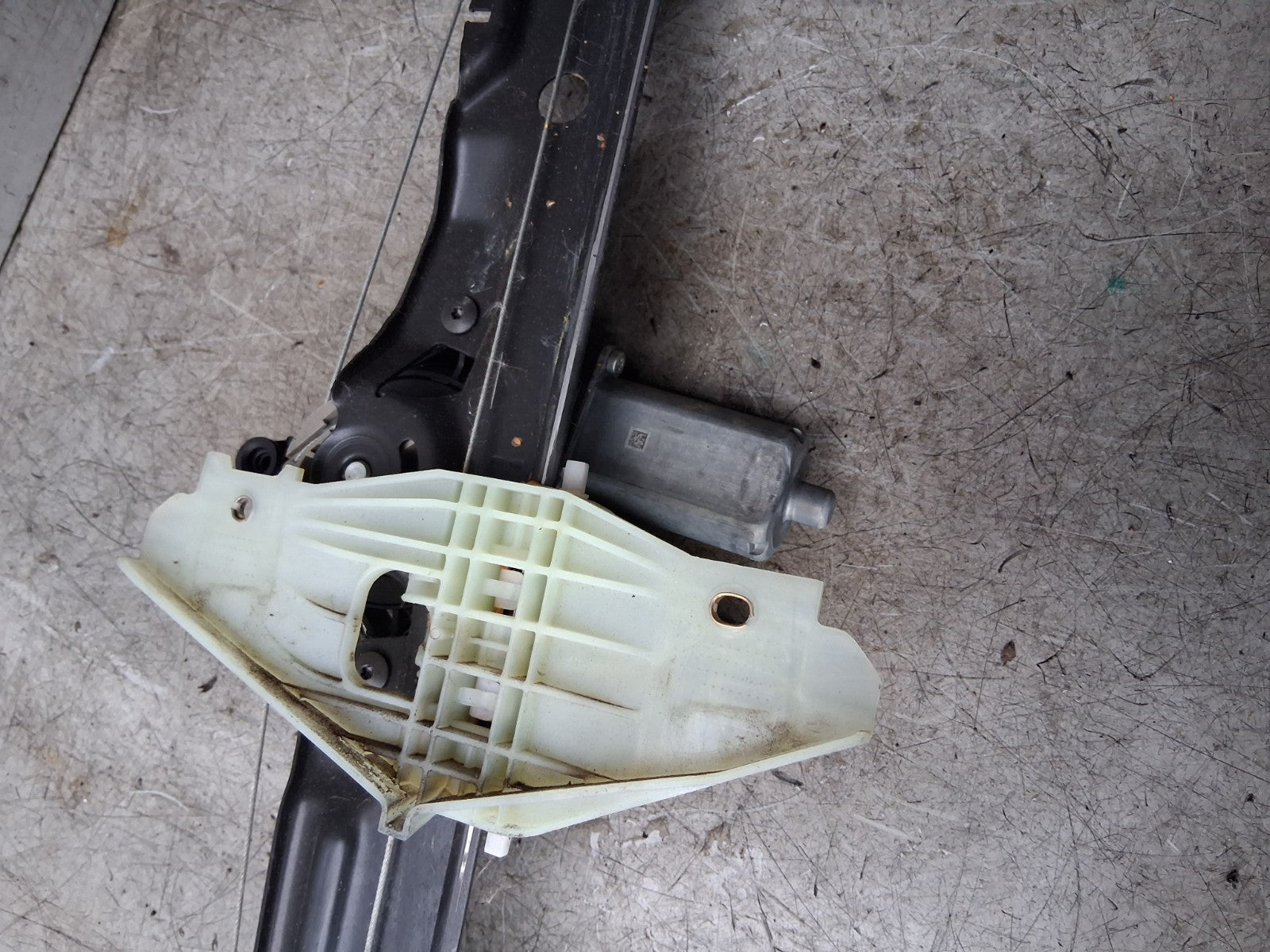 2021 VAUXHALL VIVARO MK3 NSF PASSENGER SIDE WINDOW MOTOR REGULATOR 9829889780