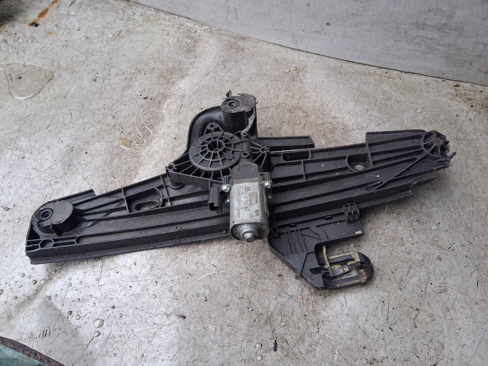 2023 VAUXHALL ASTRA L OSF DRIVER SIDE FRONT WINDOW MOTOR REGULATOR 9829048380