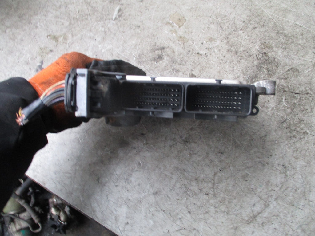 2013 RENAULT MASTER MK3 ECU ENGINE CONTROL UNIT 237102265R