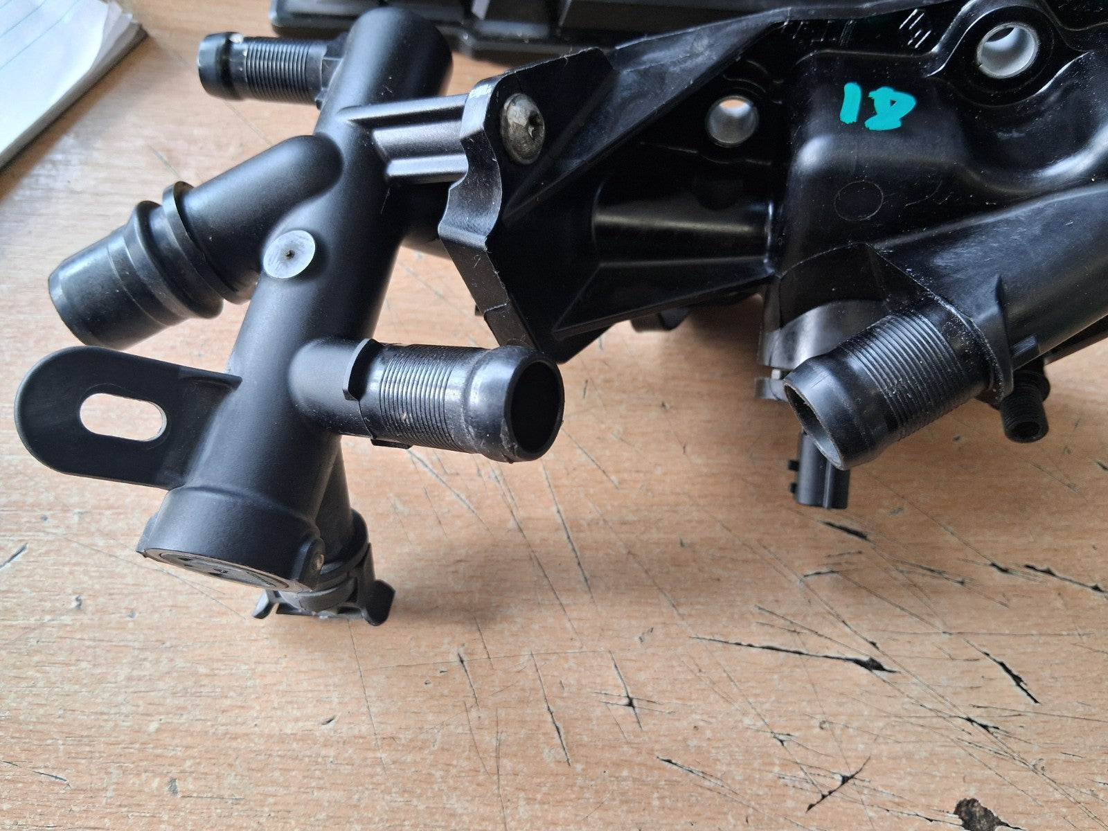 2018 RENAULT CLIO MK4 THERMOSTAT HOUSING 110608635R