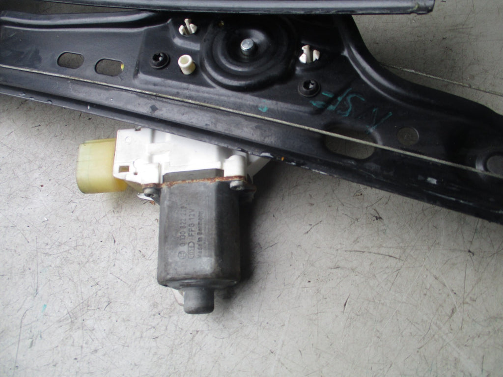 2007 BMW 3 SERIES E90 NSF PASSENGER SIDE FRONT WINDOW MOTOR REGULATOR