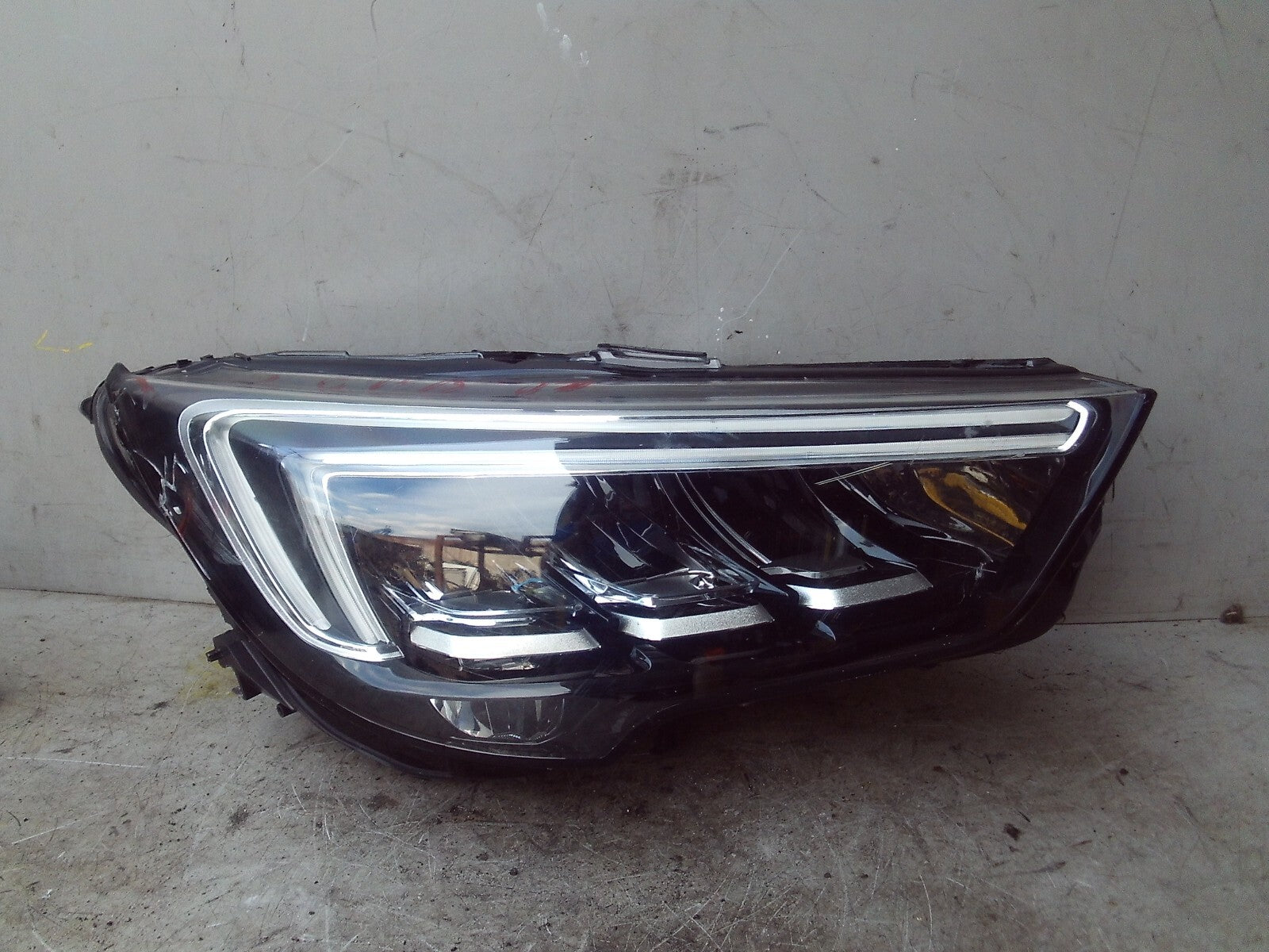 2024 VAUXHALL CROSSLAND X OSF DRIVER SIDE HEADLIGHT SPARE OR REPAIR YQ00351280