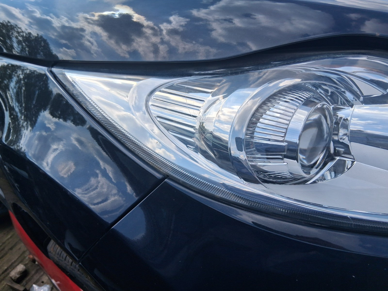 2012 FORD FIESTA MK7 5 DOOR OSF DRIVER SIDE FRONT RIGHT HEADLIGHT