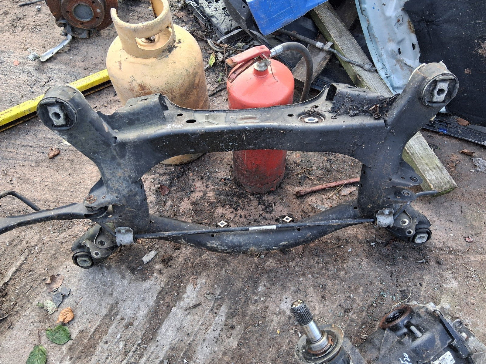 BMW 1 SERIES F20 2016 1.6 PETROL REAR SUBFRAME CARRIER