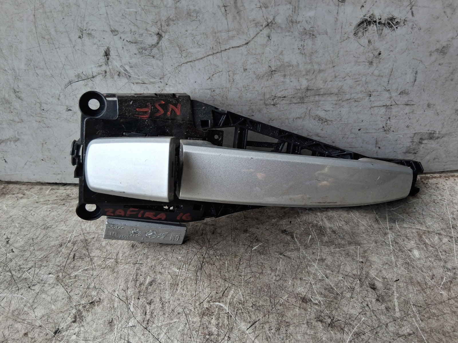 2016 VAUXHALL ZAFIRA C MK3 NSF PASSENGER SIDE FRONT LEFT EXTERIOR DOOR HANDLE