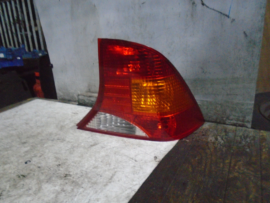 FORD FOCUS MK1 2004 OSR DRIVER SIDE REAR TAIL LIGHT TAIL LAMP