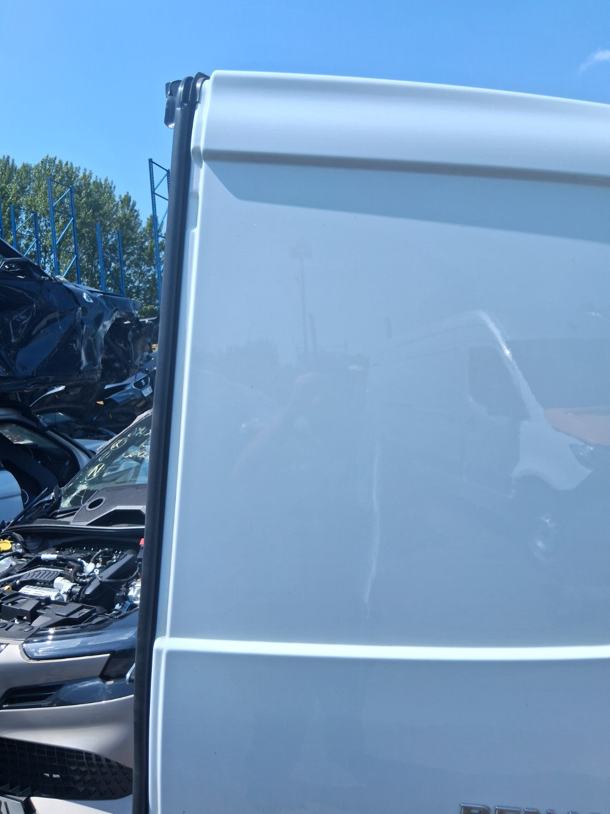 2025 RENAULT TRAFIC X82 MK3 OSR DRIVER SIDE REAR RIGHT COMPLETE DOOR WHITE