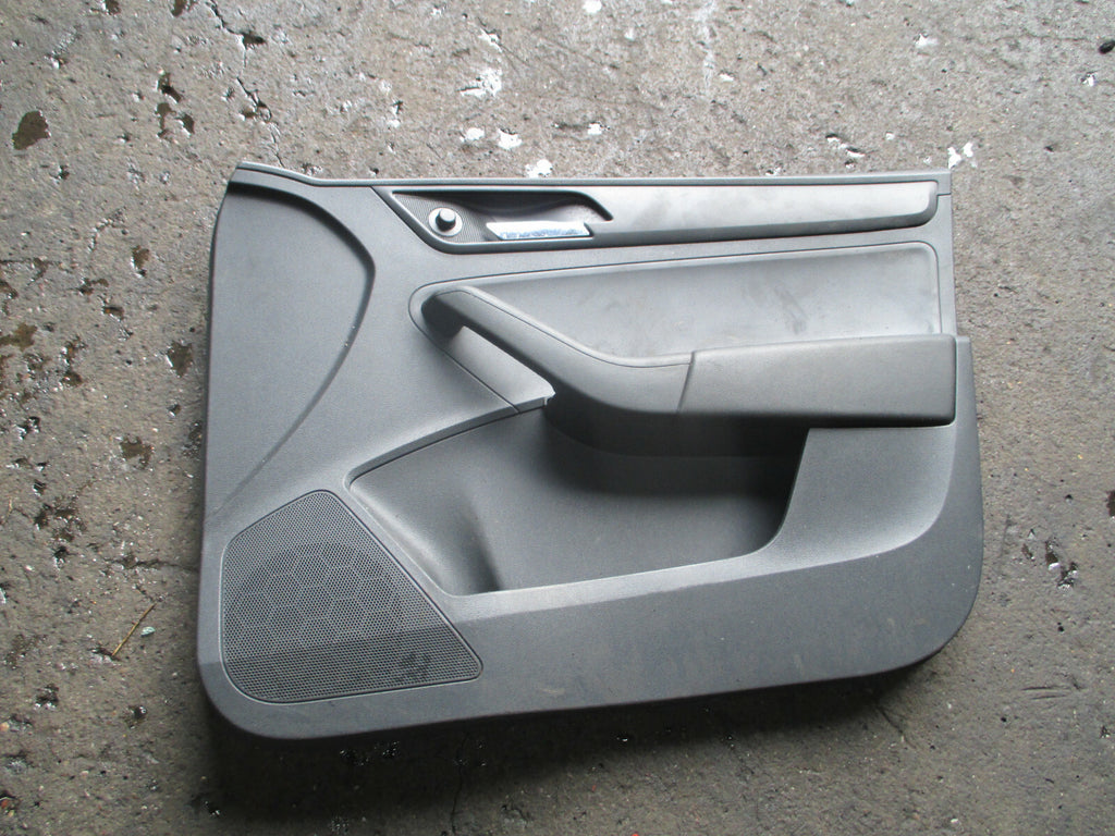 2017 SEAT TOLEDO MK4 KG OSF DRIVER SIDE FRONT DOOR CARD TRIM PANEL