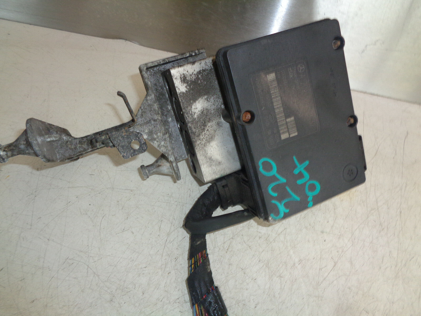 MERCEDES BENZ C CLASS W203 ABS PUMP MODULE A2095453932