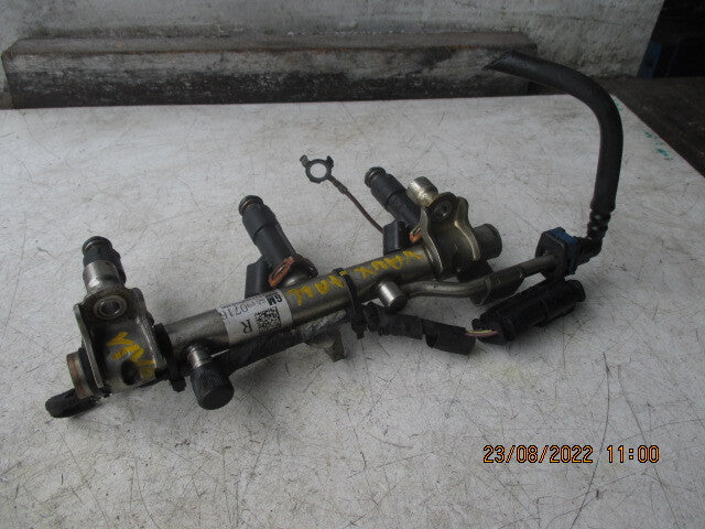 VAUXHALL VIVA 2016 1.0 PETROL INJECTOR RAIL & INJECTORS 55490716