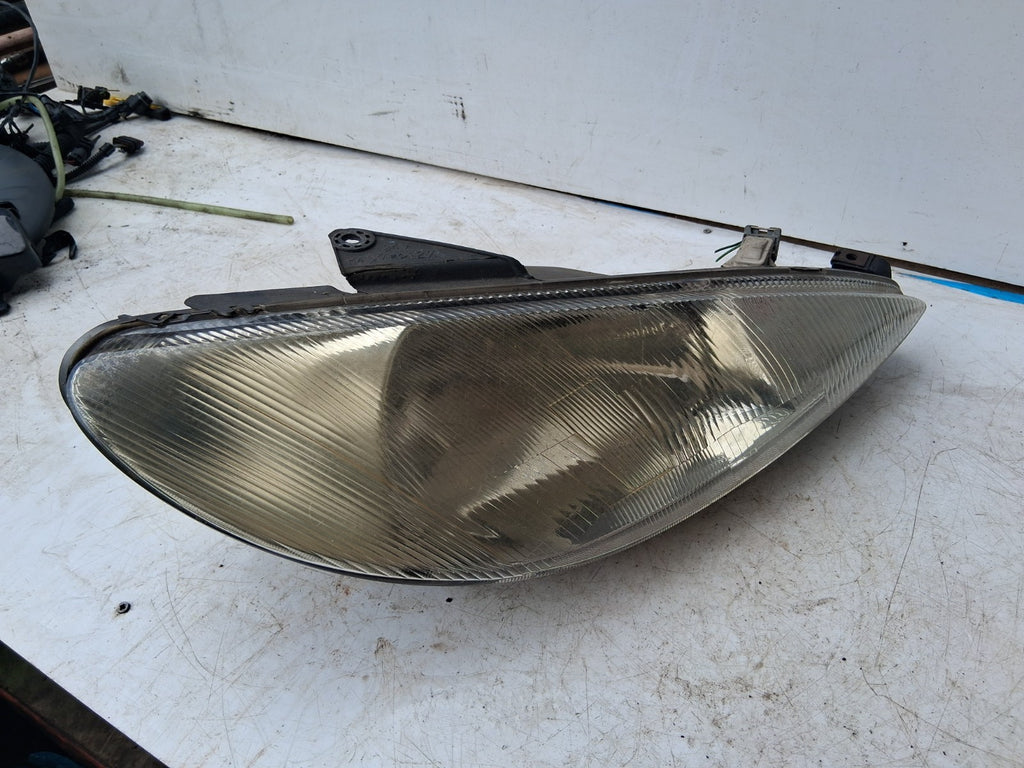 2001 PEUGEOT 206 OSF DRIVER SIDE FRONT HEADLIGHT HEADLAMP