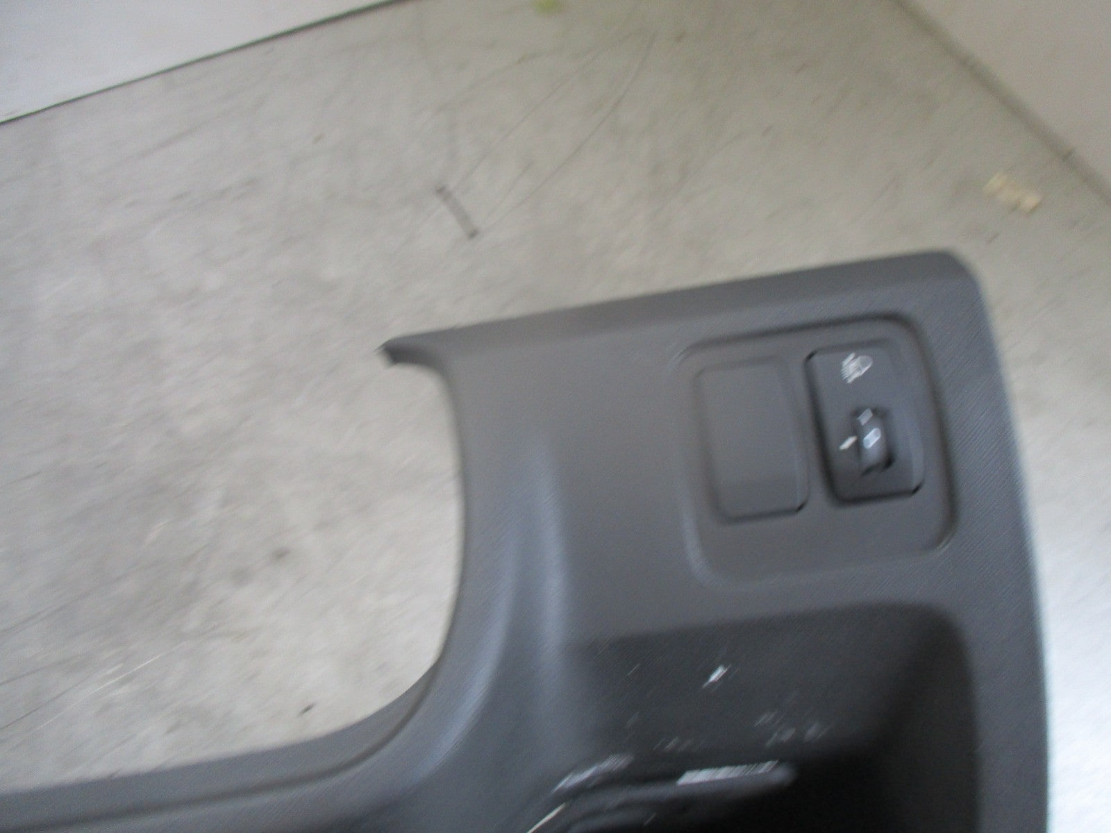 KIA PICANTO 2008 LOWER DASH KNEE ROLL TRIM HEADLIGHT TILT SWITCH 84750-07950