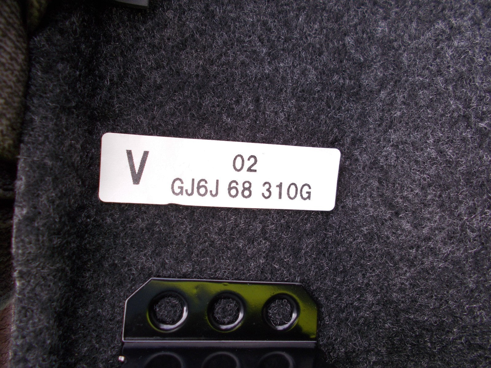 2006 MAZDA 6 REAR PARCEL SHELF LOAD COVER 5 DOOR HATCHBACK GJ6J68310G